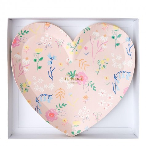 Piatti di carta a forma di cuore con fantasia floreale