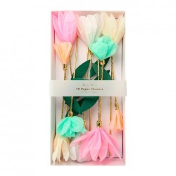 Fiori di carta decorativi 2