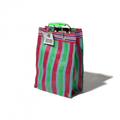 Borsa alta in plastica riciclata a righe verdi e rosse