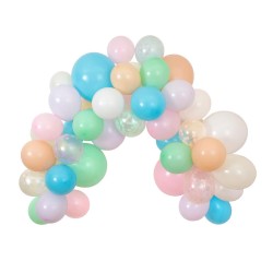 Ghirlanda con palloncini e stelle filanti pastello 2