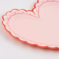 Piatti di carta a forma di cuore smerlato 2