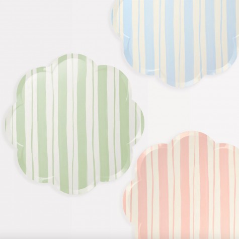 Piatti di carta smerlati fantasia a righe pastello