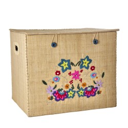 Cesta portaoggetti in rafia con ricamo floreale