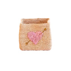 Cesto in rafia piccolo con cuore rosa