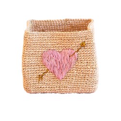 Cesto in rafia grande con cuore rosa