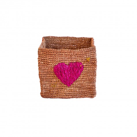 Cesto in rafia piccolo con cuore fucsia