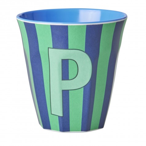 Bicchiere medio in melamina a righe con lettera P