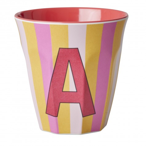 Bicchiere medio in melamina a righe con lettera A