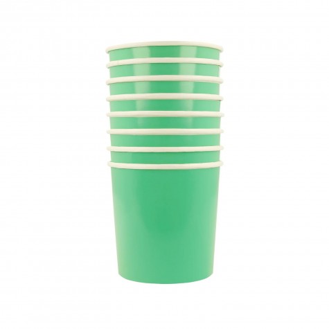 Bicchieri di carta verde smeraldo