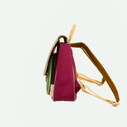 Cartella in tessuto riciclato fucsia con tasche anteriori 2