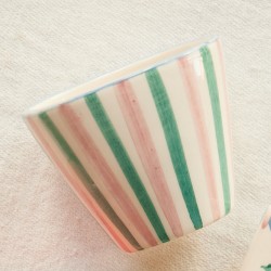 Tazzina da espresso in ceramica fantasia a righe dipinta a mano 2