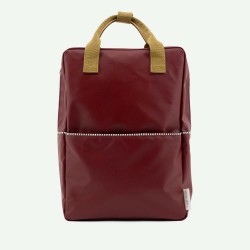 Zaino in plastica riciclata bordeaux con tasca frontale