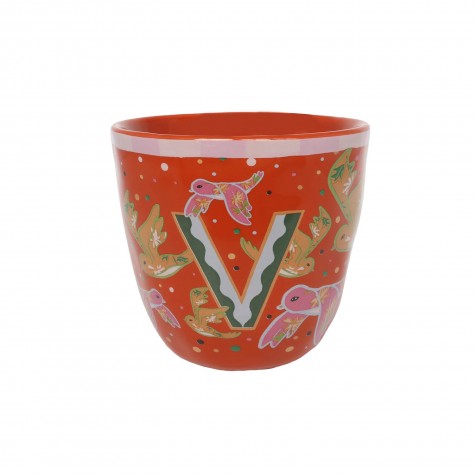 Bicchiere in ceramica con iniziale V