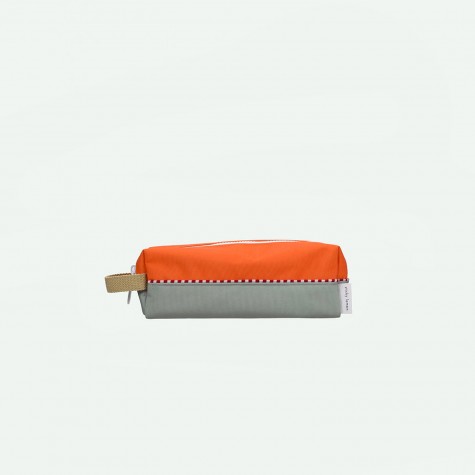 Astuccio in plastica riciclata bicolor