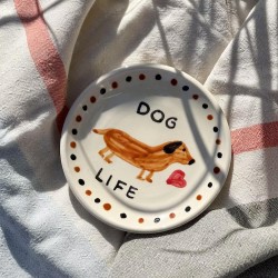 Piattino in ceramica bianca con bassotto