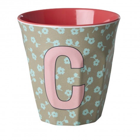 Bicchiere beige con fiori e iniziale C | RICE