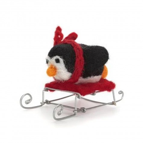 Decorazione natalizia in feltro - Pinguno su slitta