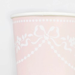 Bicchieri di carta rosa... 2