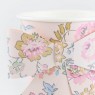 Bicchieri di carta in chintz rosa floreali con fiocco |